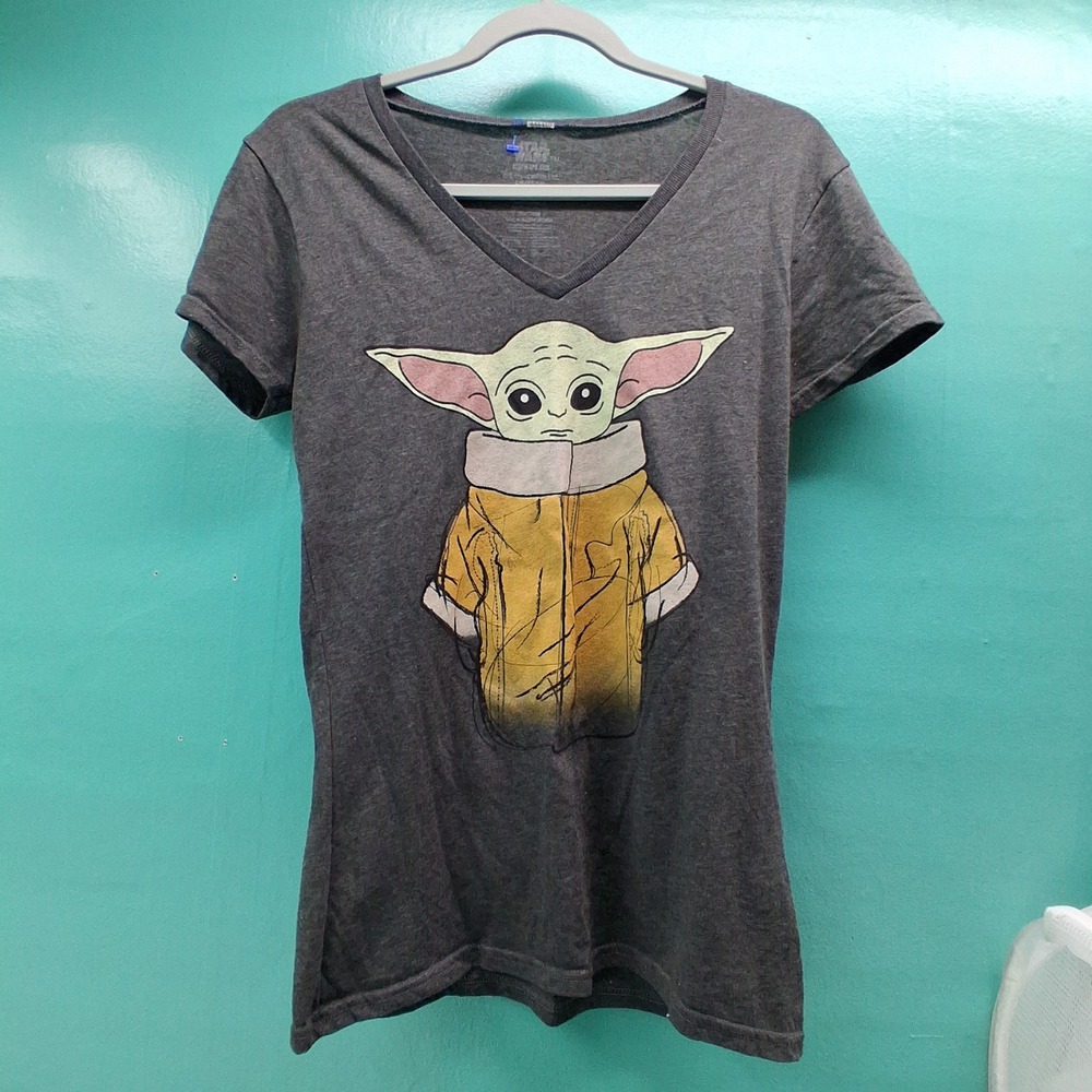 Star Wars Grogu Baby Yoda Graphic Tee LG Charcoal V-Neck Mandalorian Disney